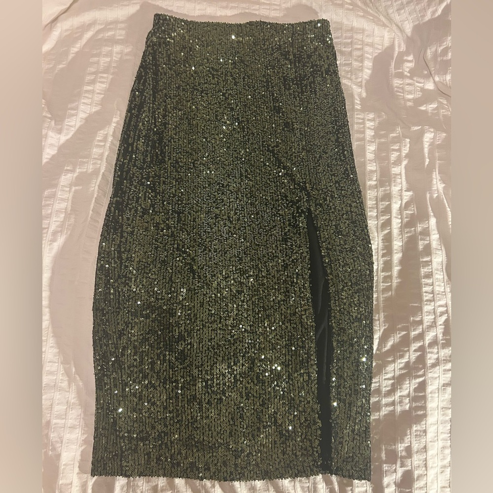 Topshop Dark Green Sequin Skirt - Picture 2 of 5